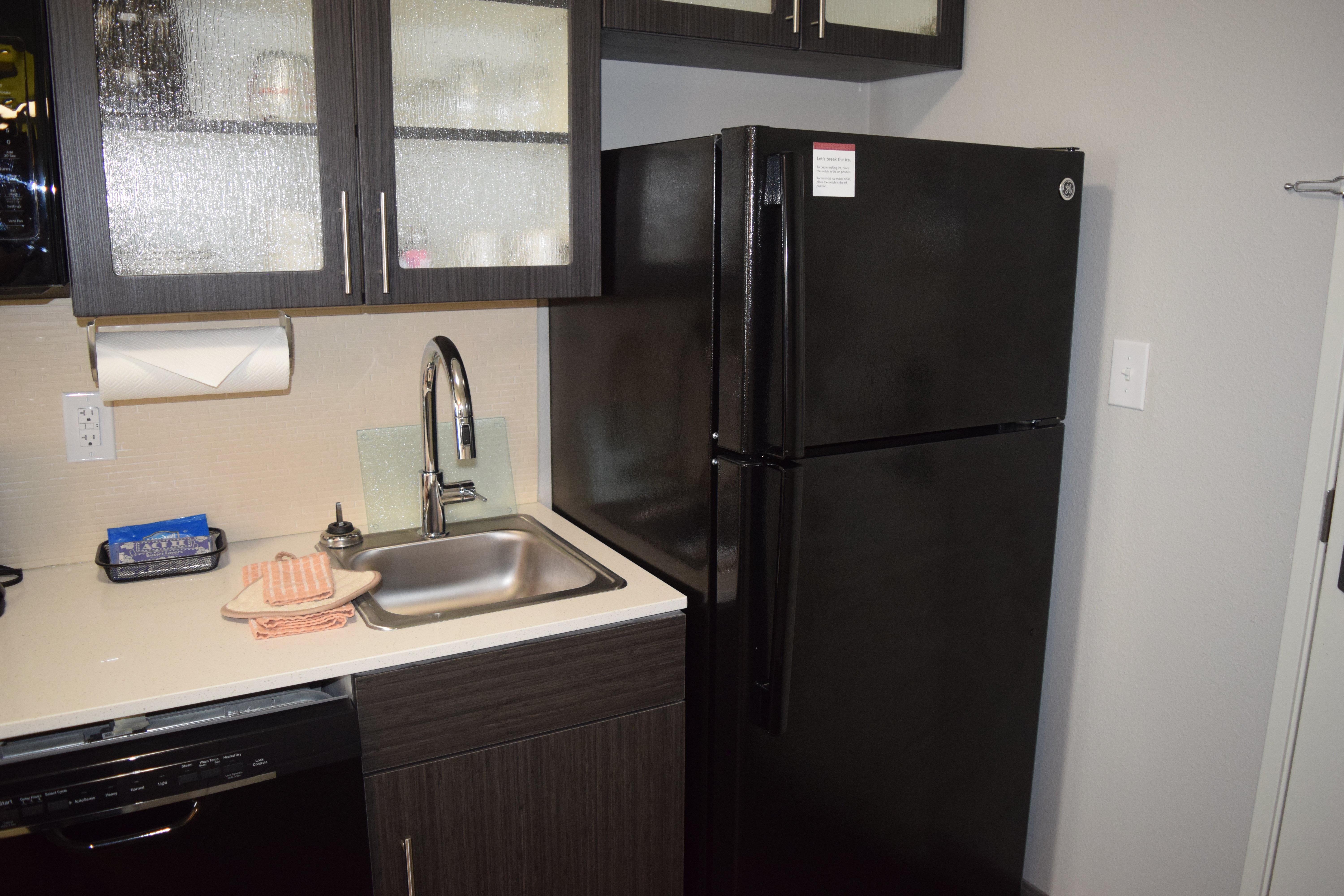 Candlewood - Metro Center By Ihg Hotel