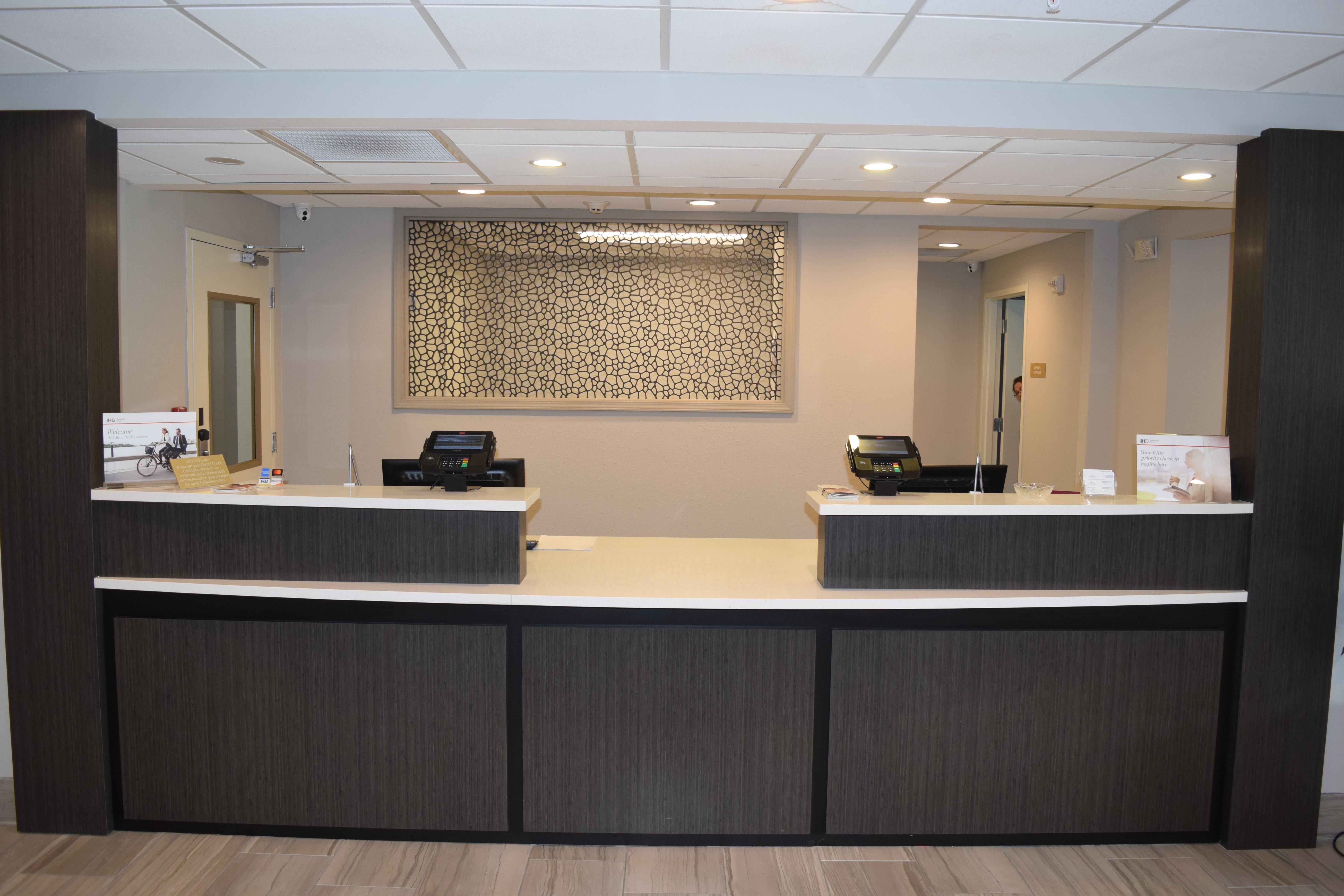 Hotel Candlewood - Metro Center By Ihg 3*